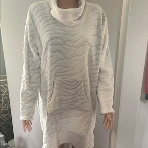 Anne Klein Textured White Cowl Neck Sweater